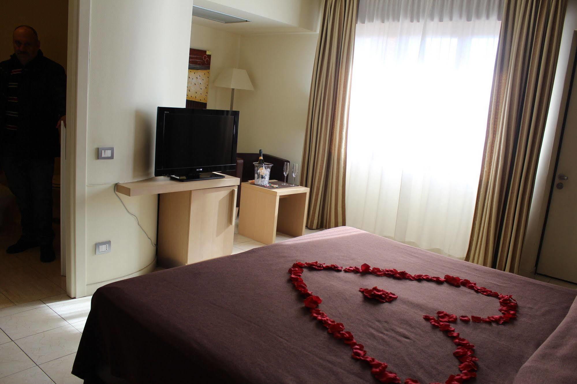 Blue Relais Garda Hotel Carpenedolo Luaran gambar
